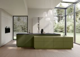 av olivgruen m2 frontal