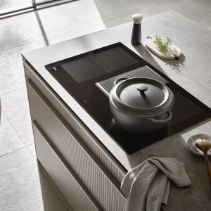 mcp530fg304 552fg318 lowres